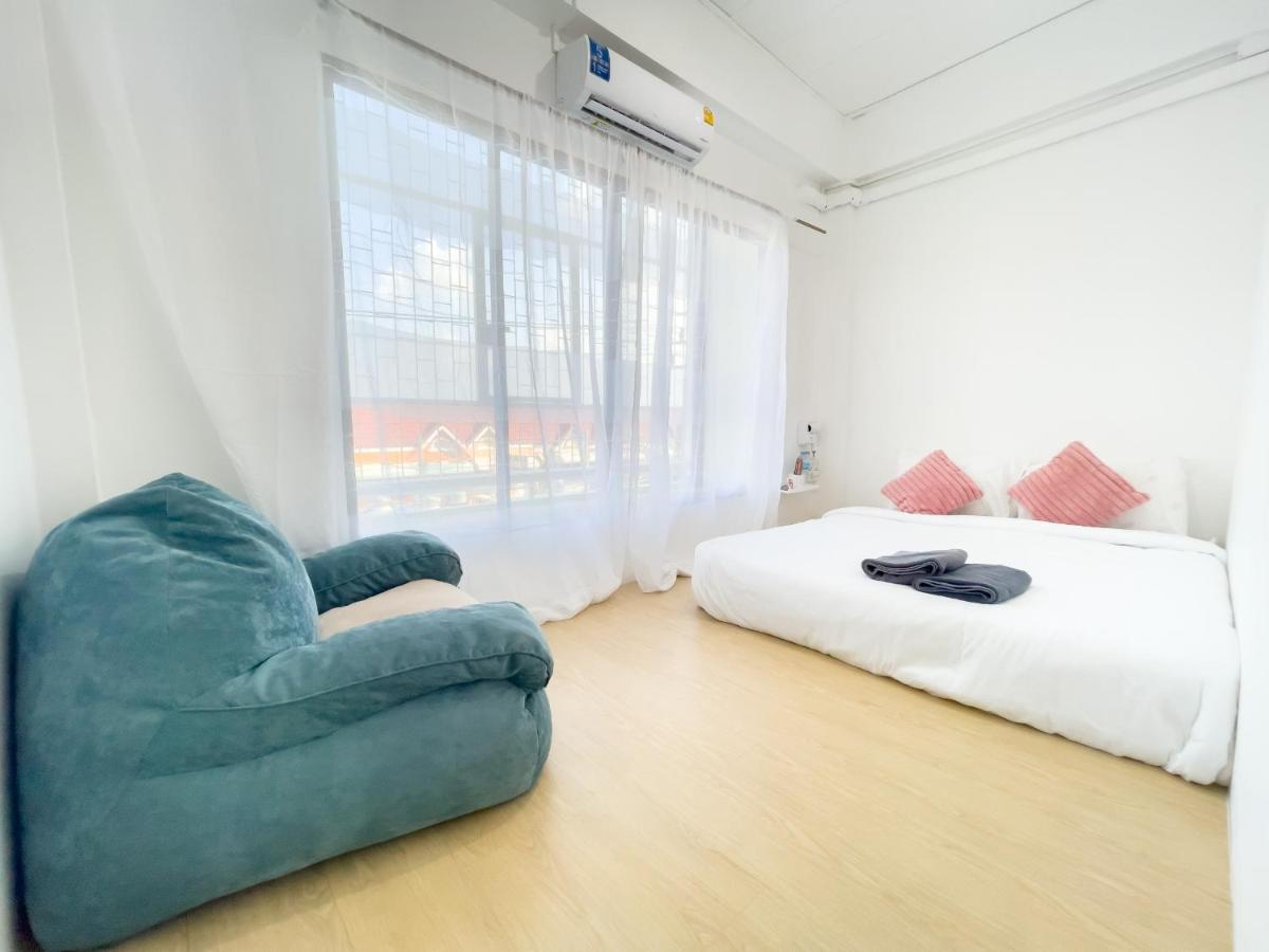 Transit Donmueang Airport Hostel Банкок Екстериор снимка
